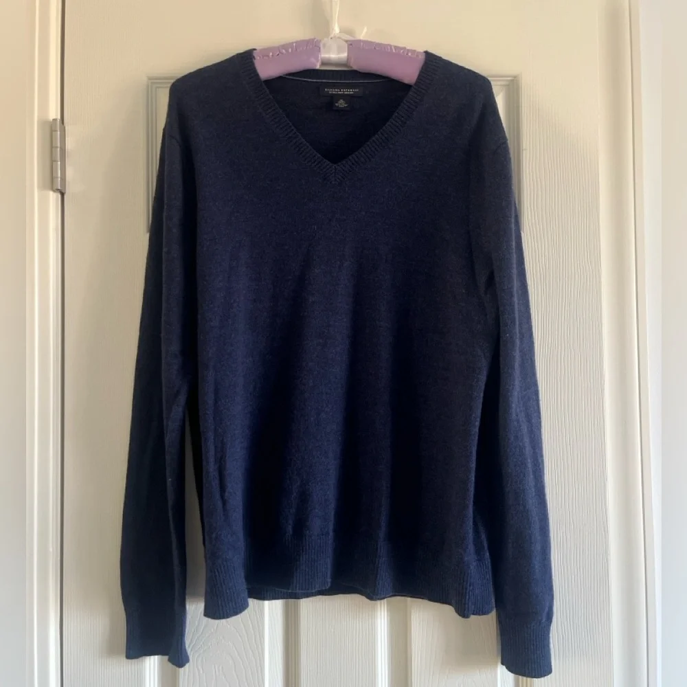 Banana Republic Navy Blue V-Neck Merino Wool Sweater Men Size XL